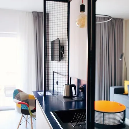 Ind.u Hotel apartamentowy 3*