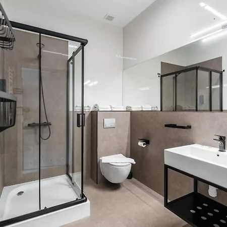 Hotel apartamentowy Ind.u 3*